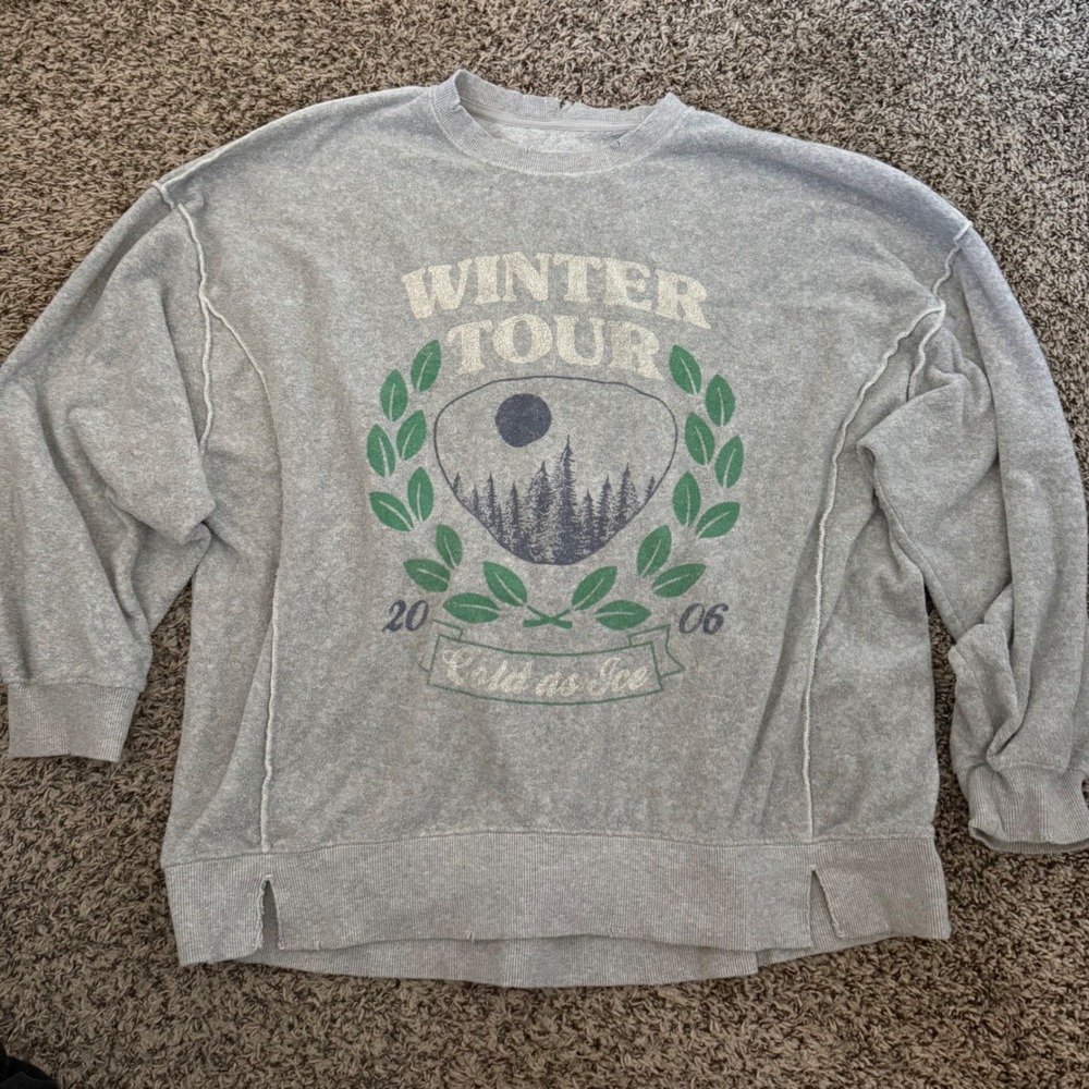Aerie Winter Tour 2006 Graphic Sweatshirt Gray XL Distressed Raw Seam Crewneck